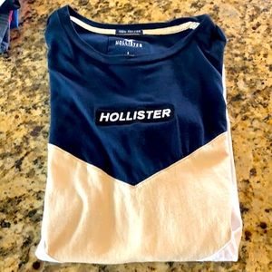 Men’s small Hollister tee